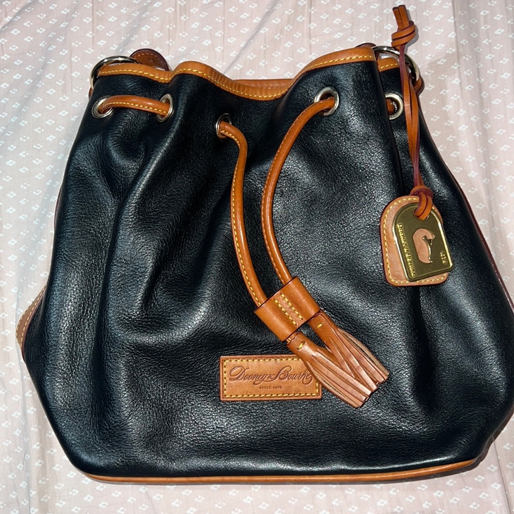 Dooney & bourke - Picture 1 of 6